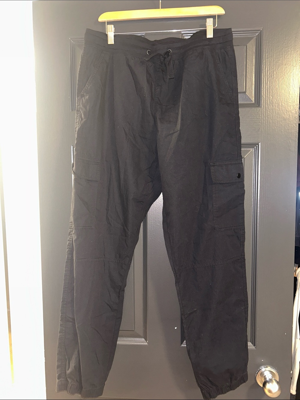 Women’s Black Cargo Jogger Pants - Casual Utility Style